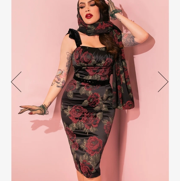 Dresses & Skirts - 1950S SATIN WIGGLE SUNDRESS AND SCARF IN BLACK VINTAGE ROSES - XL